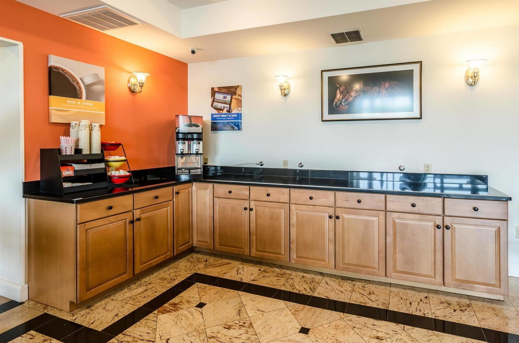 Motel 6-Lexington, Va Eksteriør bilde