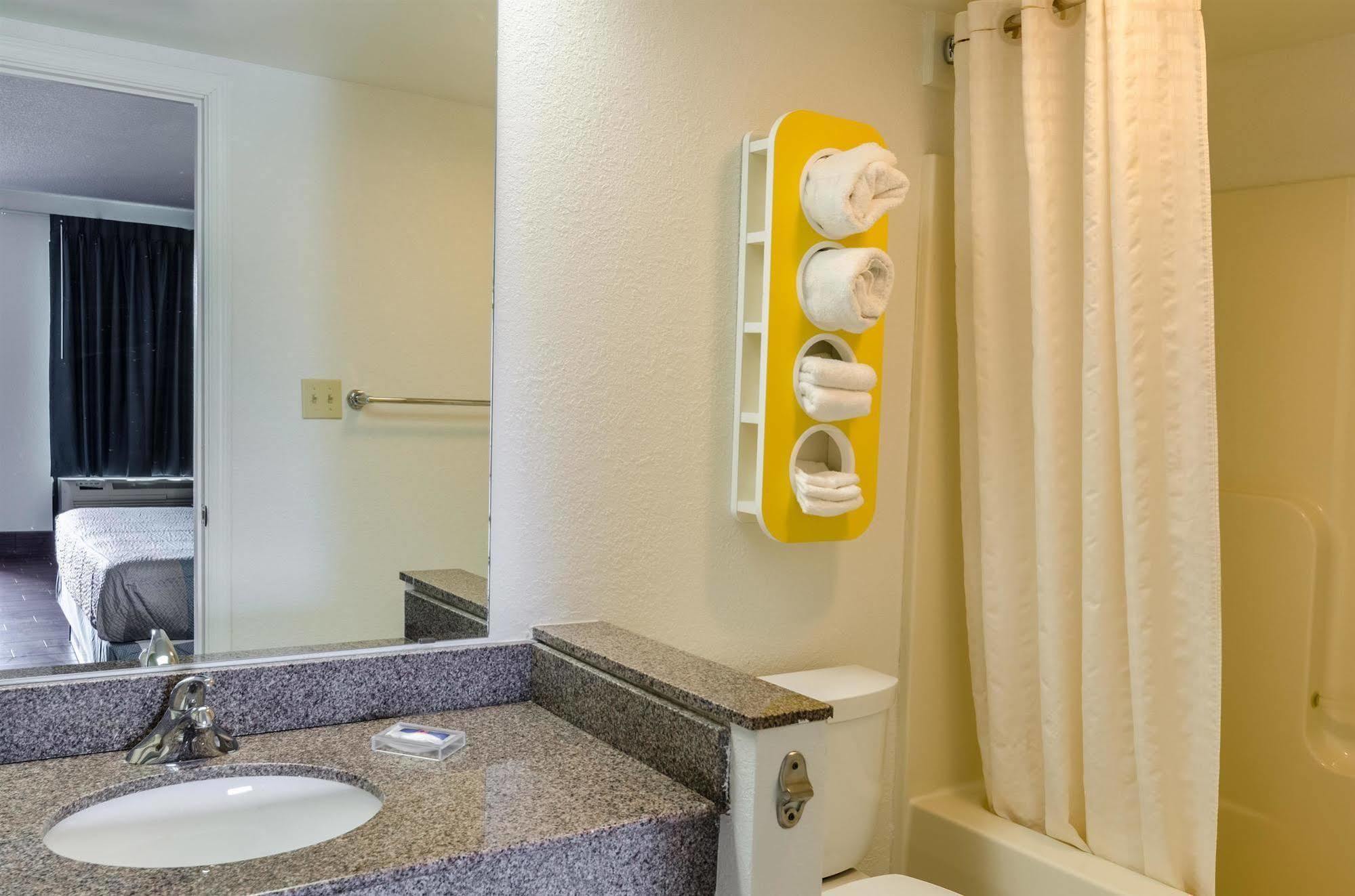 Motel 6-Lexington, Va Eksteriør bilde